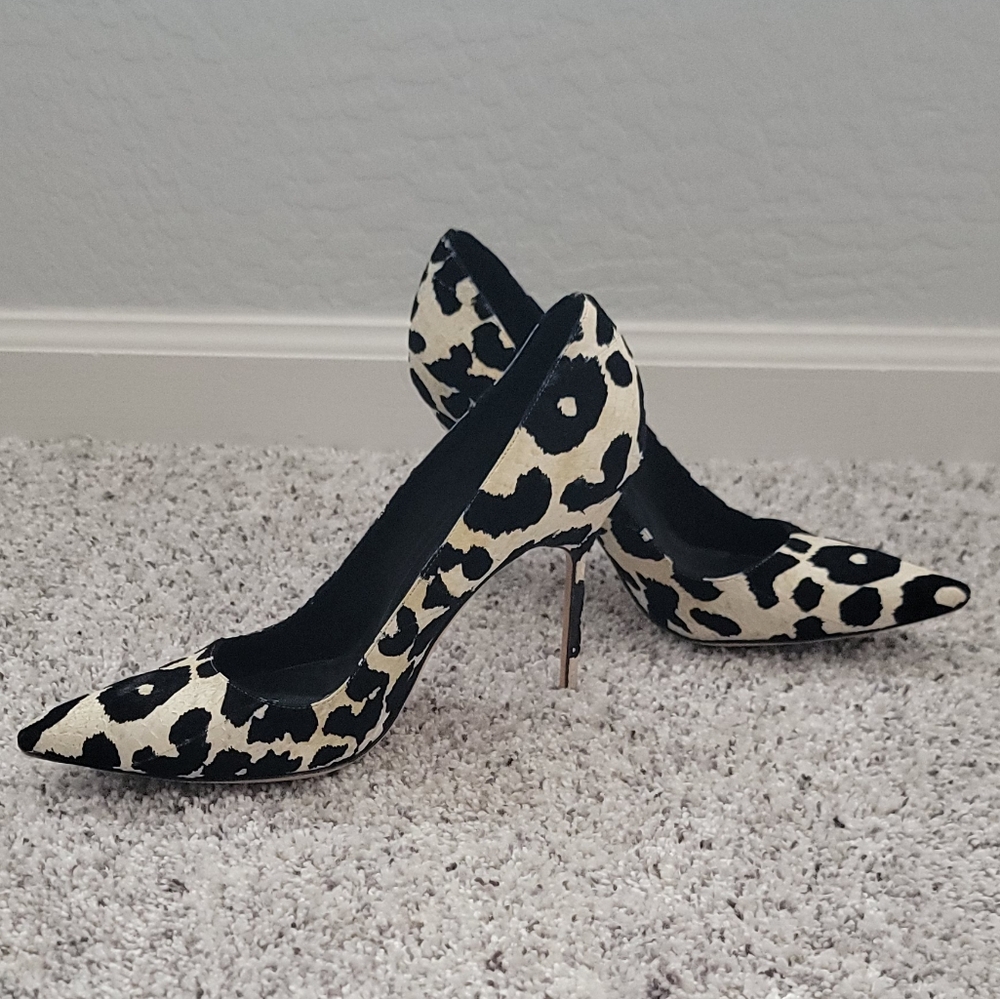 Black & White Leopard Manolo Blahnik Pumps Size 38